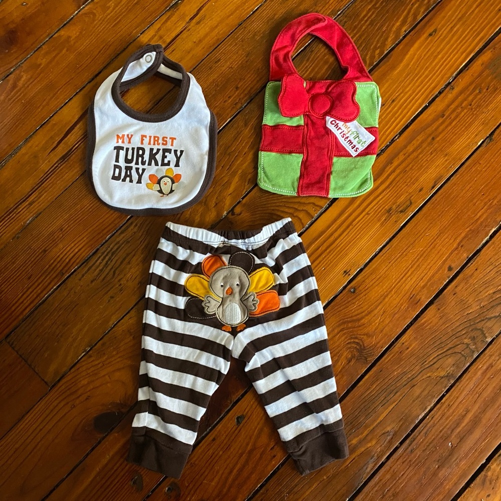 My First Thanksgiving & Christmas Bibs & Bottoms Size 3 Months/ OS